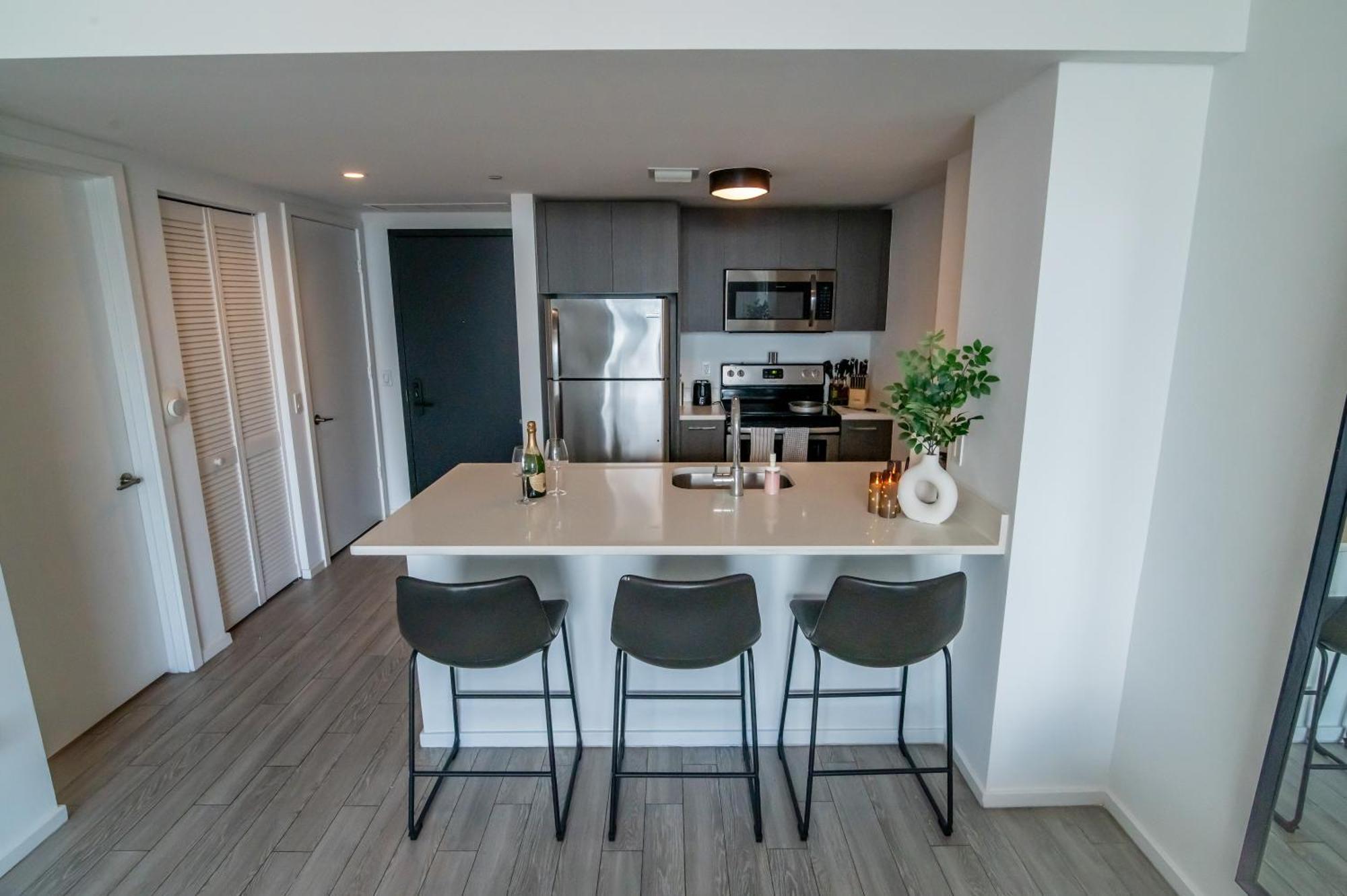 Luxurious King Bed Suite In Downtown Miami Eksteriør billede
